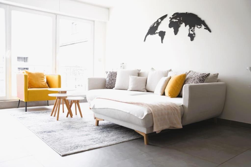 Charming Modern 2 Bedroom Apartment Alzingen Екстериор снимка