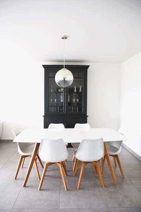 Charming Modern 2 Bedroom Apartment Alzingen Екстериор снимка